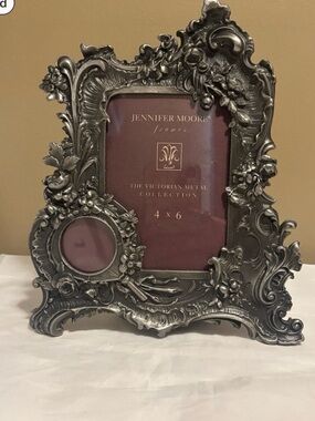 Jennifer Moore Ornate Silver Victorian-Style Metal Picture Frame